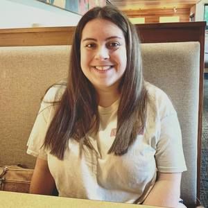 Meet your Posher, Brittany